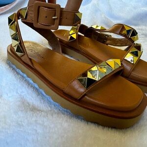 Anthropologie Vicenza Leon Studded Sandals Gold Embellished size 38